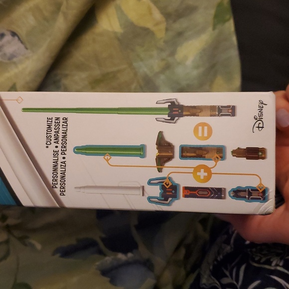 Star Wars Ahsoka Tano Lightsaber Forge - Picture 6 of 7